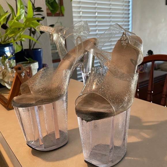 filthy used stripper heels - Picture 4 of 5